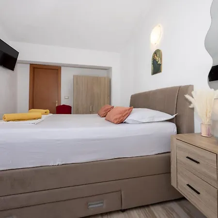 Apartman Storija
